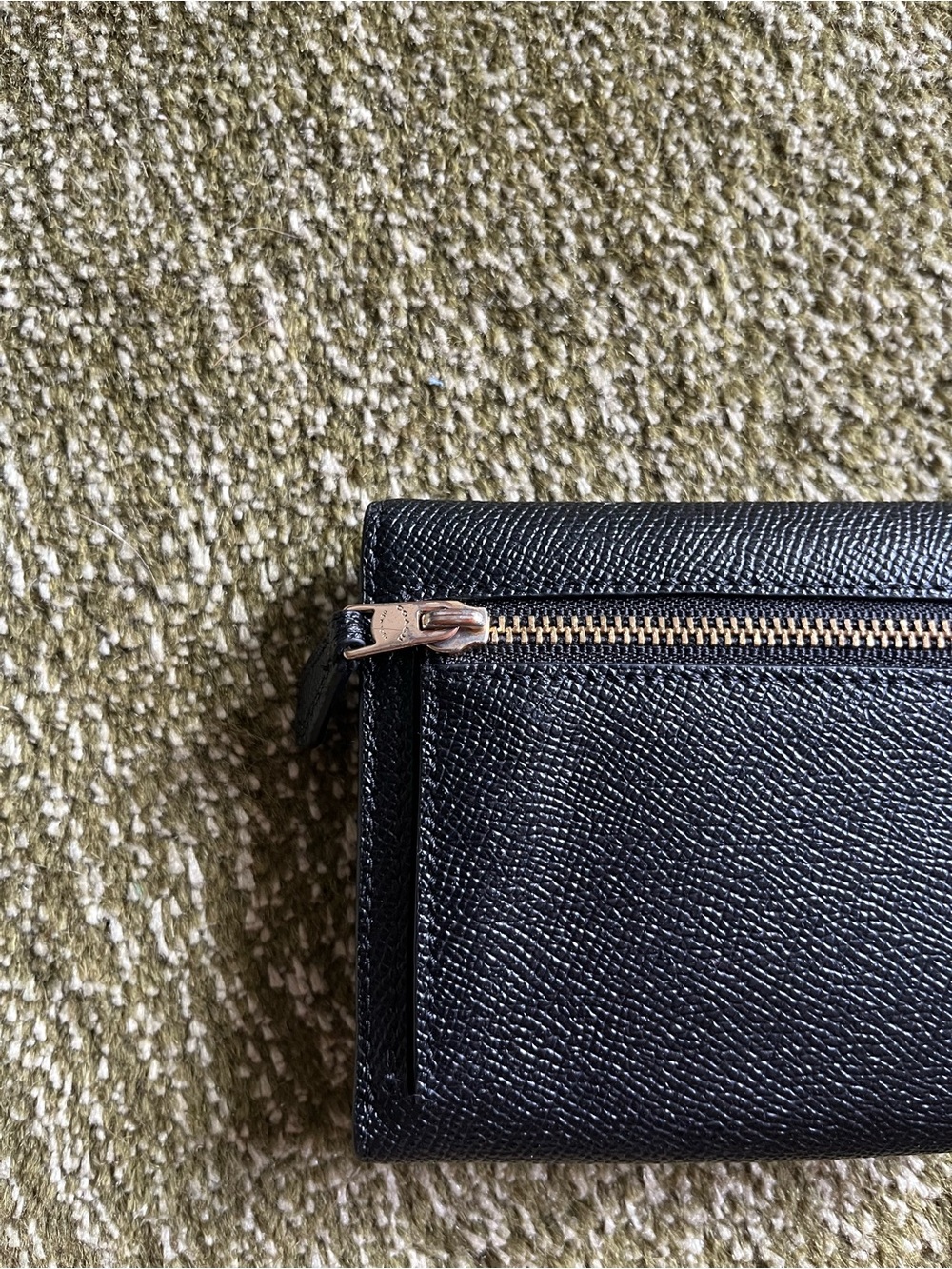Coach Black Textured Leather Small Wallet with Gold 'C' Accent - Picture 8 of 10